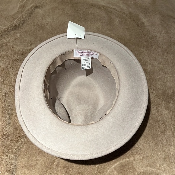 Italian brand new Hat, 100% made of wool - Picture 7 of 10